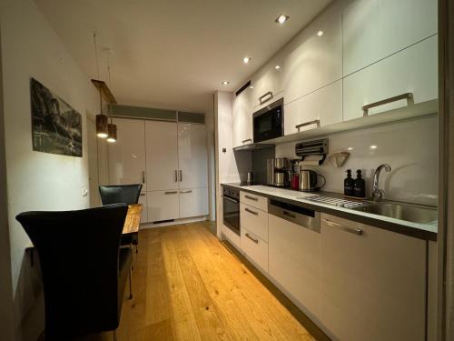 Saalbach Apartment | 3-Room Apartment with sauna and pool & walk to slopes - JokerCard included