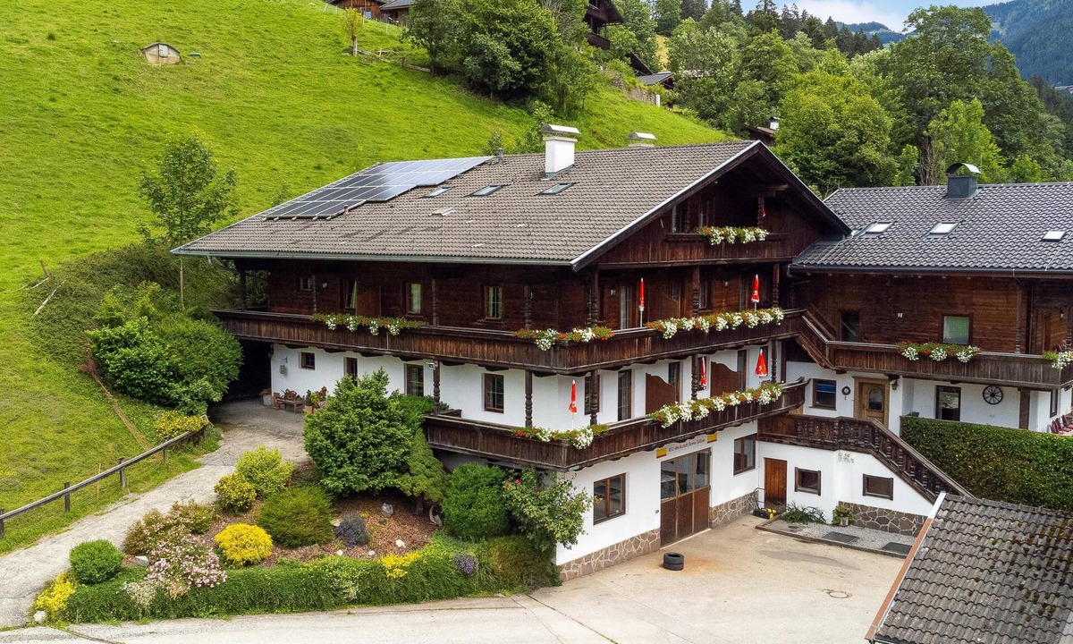 Alpbach Apartment | Alpbach: apartment by the ski lift