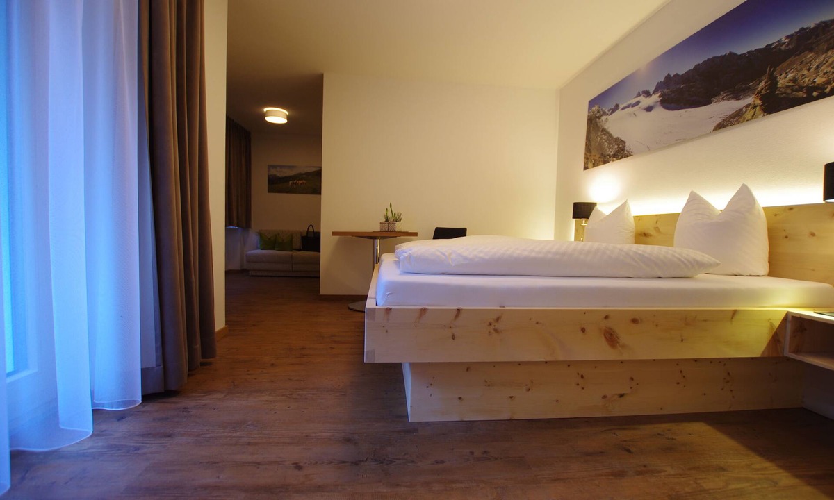 Partenen Hotel | Alpinhotel Zerres