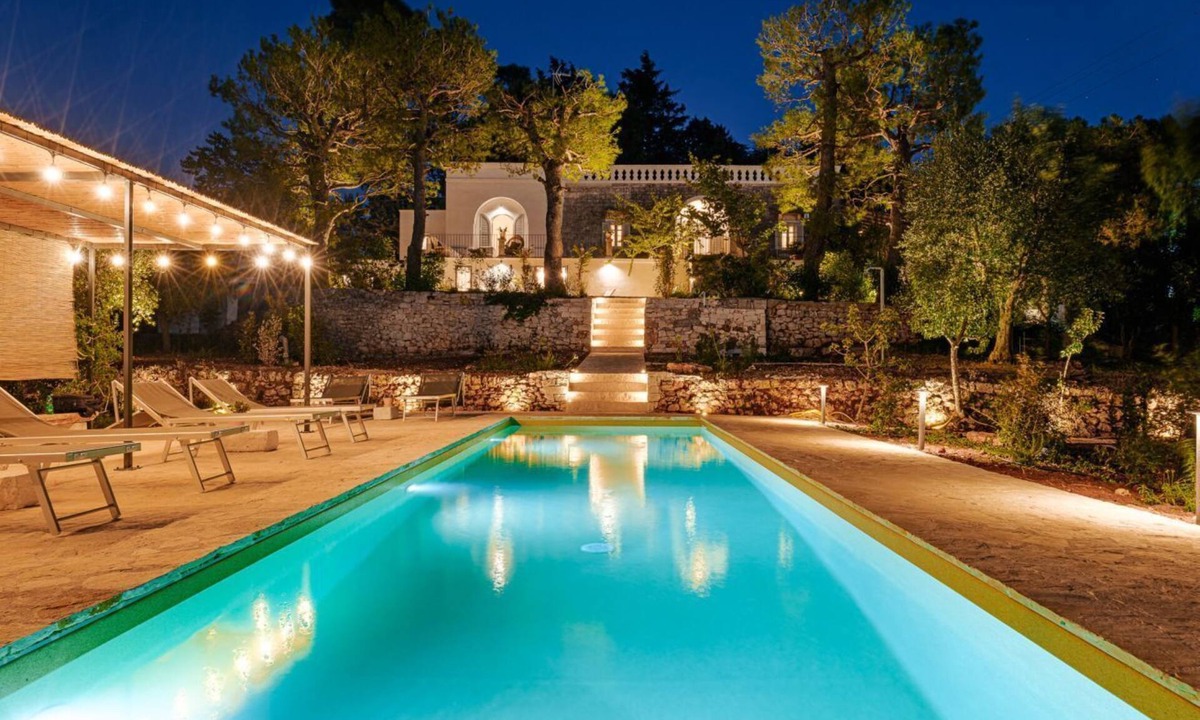Fasano Villa | An unforgettable historical holiday, crystal clear sea, and lots of relaxation