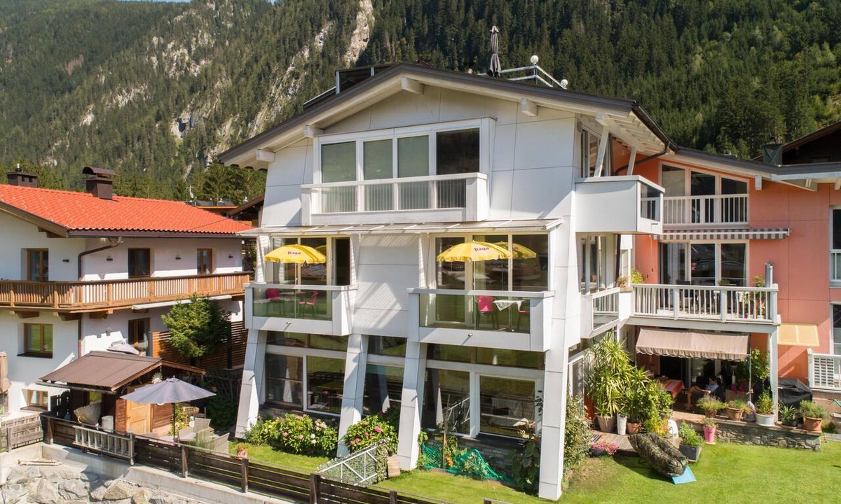Mayrhofen Apartment | Apartement near Ahorn and Penkenbahn cable cars