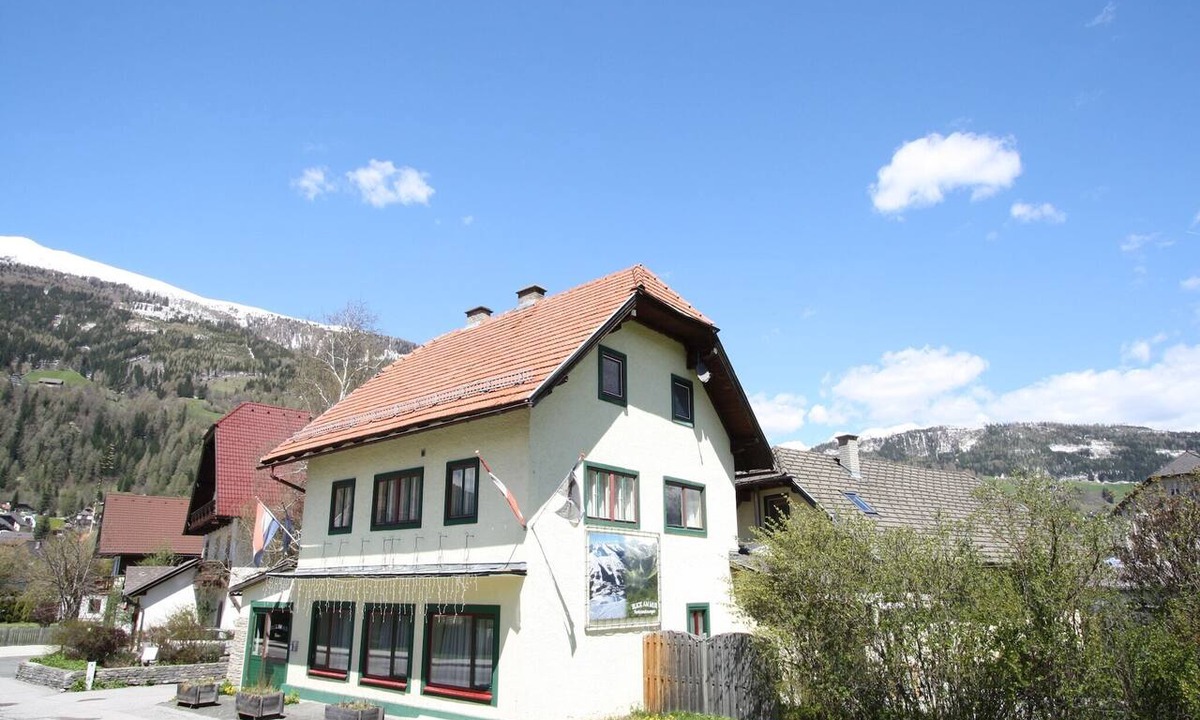 Sankt Michael im Lungau Apartment | Apartment in St. Michael near Ski Slopes