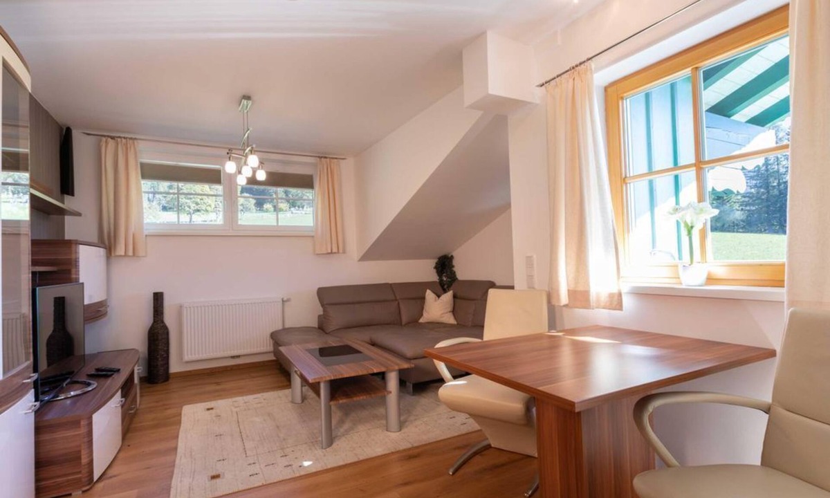 Schildlehen Apartment | Apartment/apartment, shower, toilet, balcony - Pension Stoffenbauer