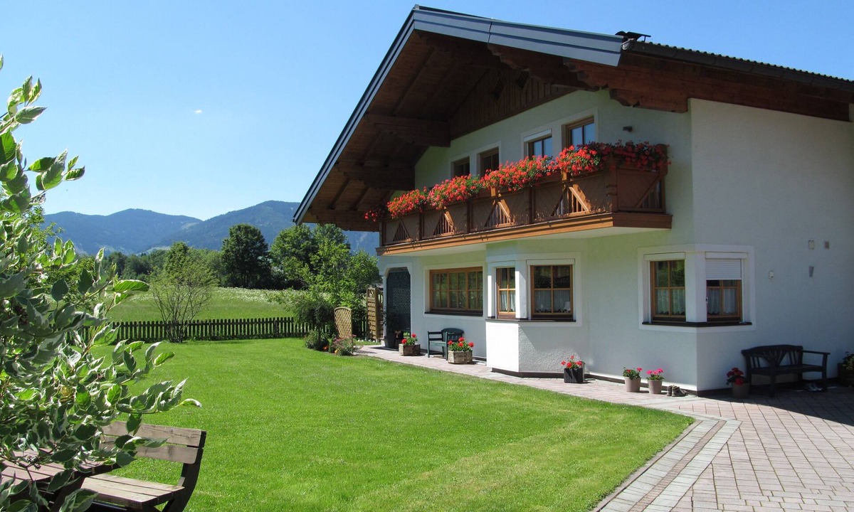Radstadt Apartment | Apartment 'Appartment Roßbrand' with Mountain View, Shared Terrace and Wi-Fi