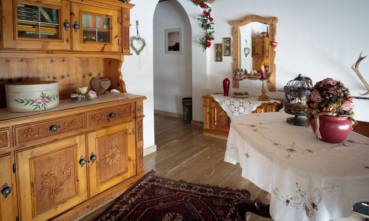 Ramsau im Zillertal Apartment | Apartment in CENTRAL location in RAMSAU for *1 - 6 persons* 2x double room*1x couch*2 x shower/WC*