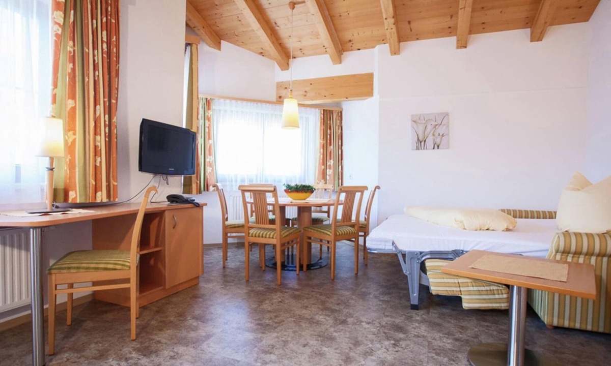 Stumm Apartment | Apartment in Kaltenbach near Ski Lift
