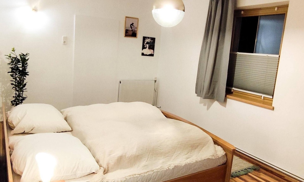 Stall Apartment | Apartment 'Mizi' with Mountain View, Balcony and Wi-Fi