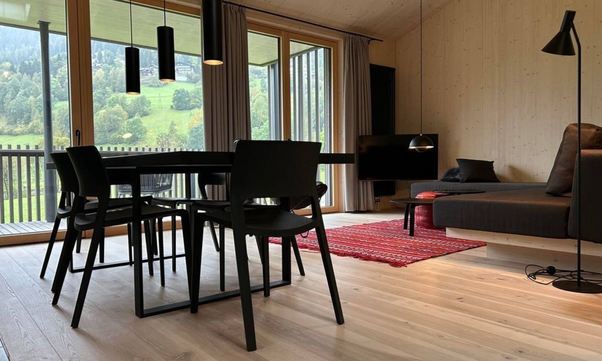 Untertschern Apartment | Apartment S4 Upper floor apartment (Swifter) - The gray sheep