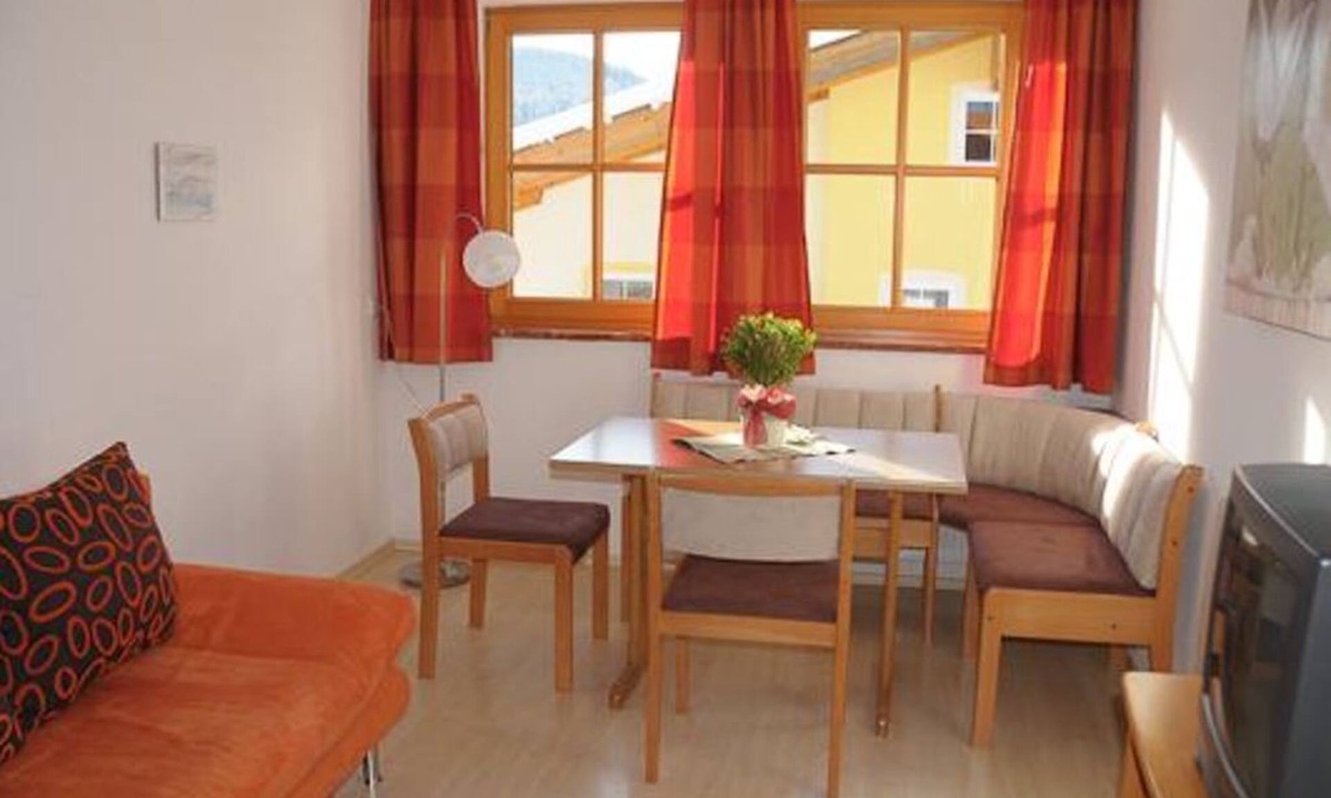 Werfenweng Apartment | Apartment Schneerose - Alpenflora, House