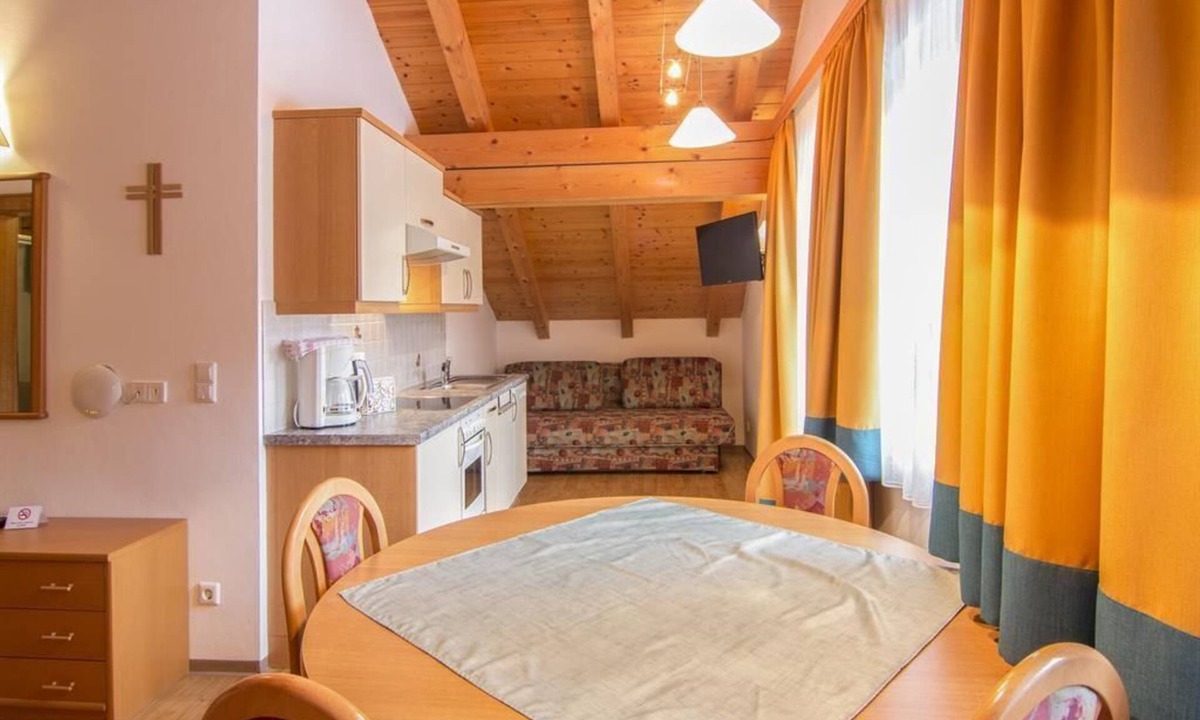 Radstadt Apartment | Appartement "typ 4"/wohn-schlafraum - Gästehaus Brigitte