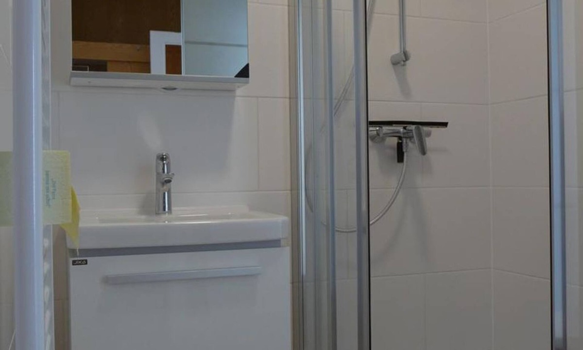 Bodensdorf Apartment | Appartement4 für 4 Personen mit Küche, Bad, Balkon - Haus Lindenweg