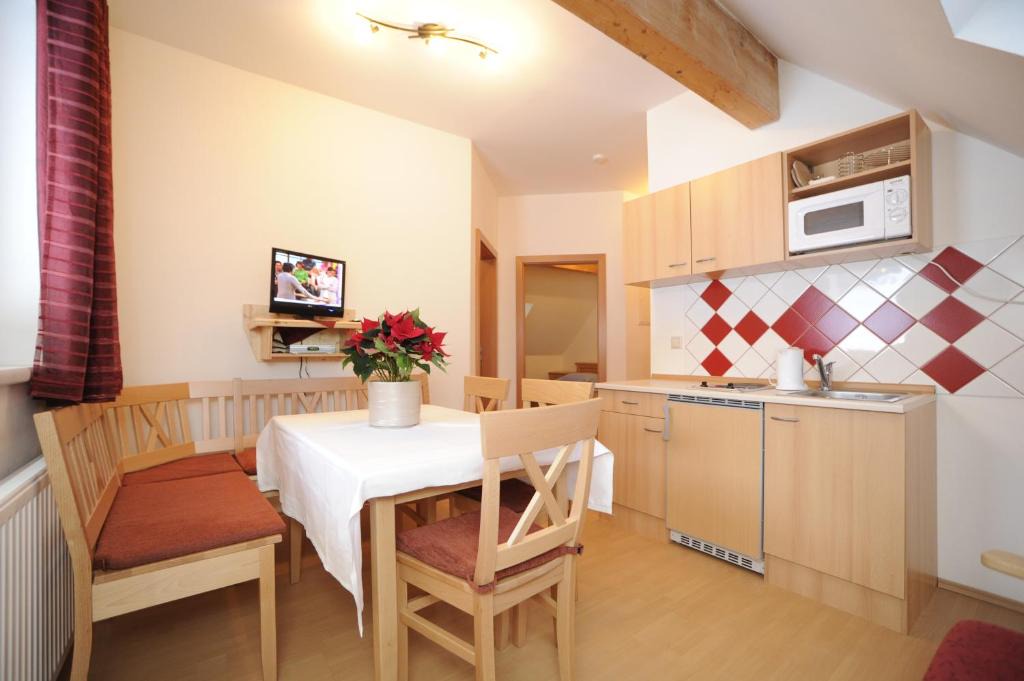Schoenberg-Lachtal Apartment | Appartementhaus Hochegg