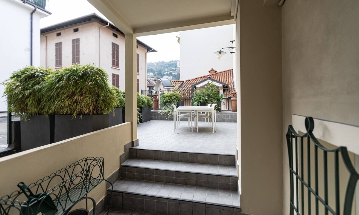 Stresa Apartment | Apt + terrace, balcony, A/C and WiFi, in historic center of Stresa, just by lake
