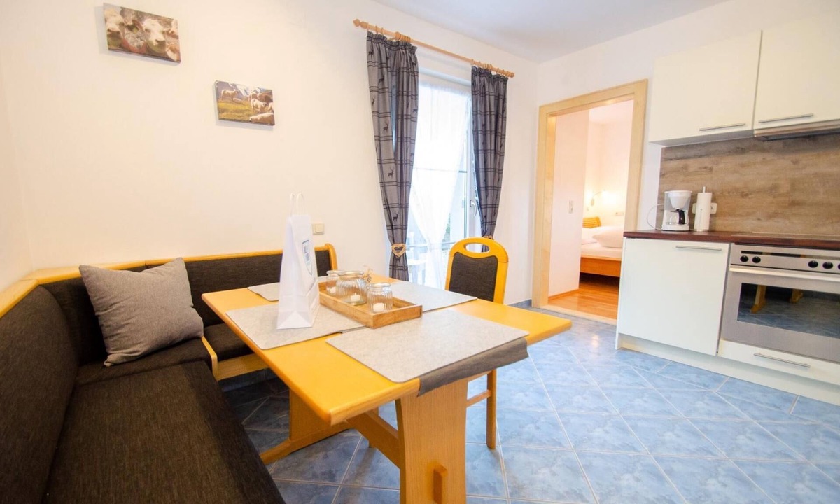 Bruck an der Grossglocknerstrasse Apartment | Panorama Apartments Bruck TOP 2