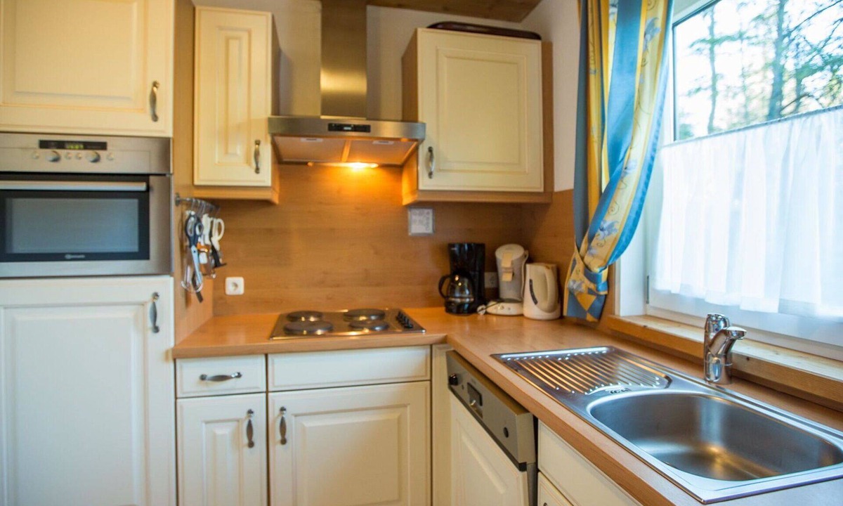 Annaberg im Lammertal House | Beautiful apartment in villa for 8 guests with pool, WIFI, TV and terrace
