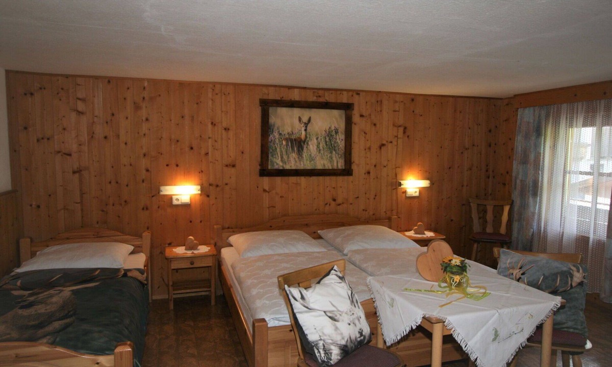 Hainzenberg Villa | Beautiful apartment in villa for 12 people with WIFI, TV, patio and panoramic view