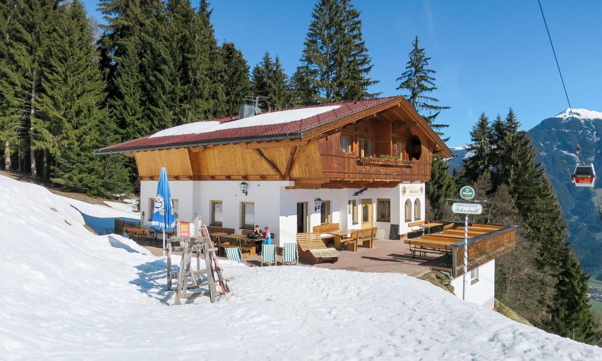 Emberg Apartment | Beautiful apartment for 4 people with WIFI, TV and terrace