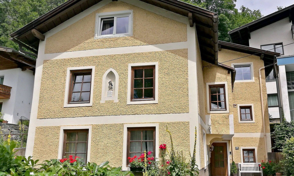 Schmitten House | Beautiful private villa for 10 people with WIFI, TV and terrace