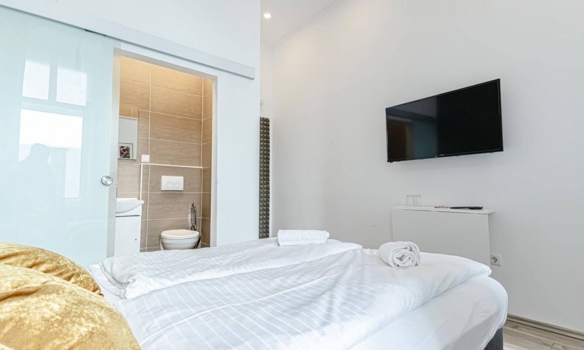 Mariahilf House | Beautiful Room, Wifi & TV, Near Mariahilferstraße