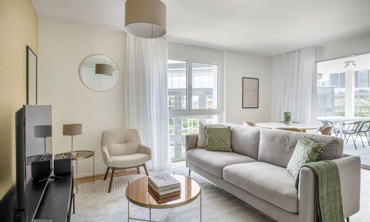 Kloten Apartment | Blueground | Kloten, private w/d, 5 min to market