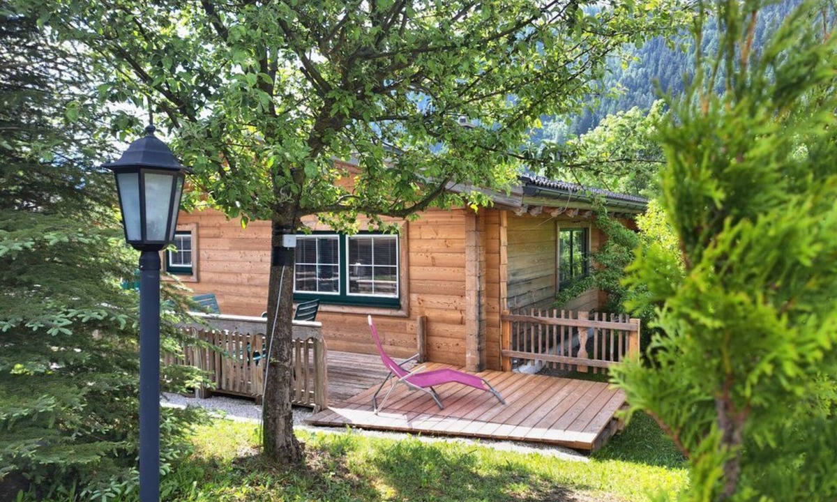 Groebming Apartment | Chalet Lärche - Almdorf im Winkl