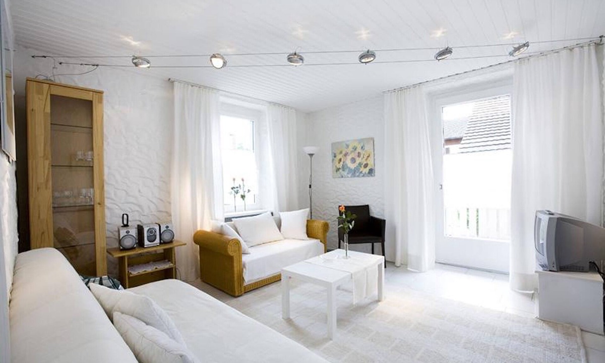 Bregenz Apartment | Charming Apartment "Bregenz 6 Top 2" with Wi-Fi, Balcony, Terrace & Garden