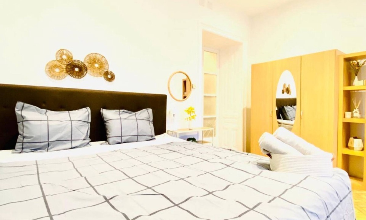 Rudolfsheim-Funfhaus Apartment | Chic 1BR Apt 4 Min to Stadthalle, Near Westbahnhof