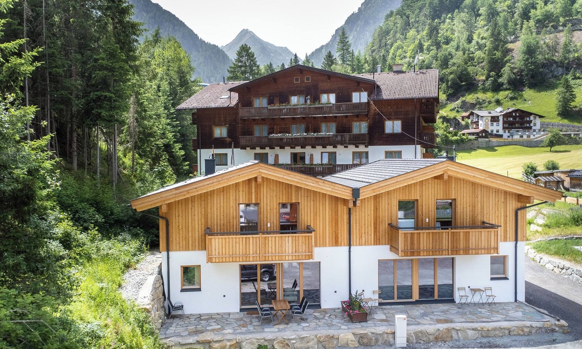 Hinterbichl House | Comfortable vacation home, Virgental Valley, Hohe Tauern National Park. Family friendly