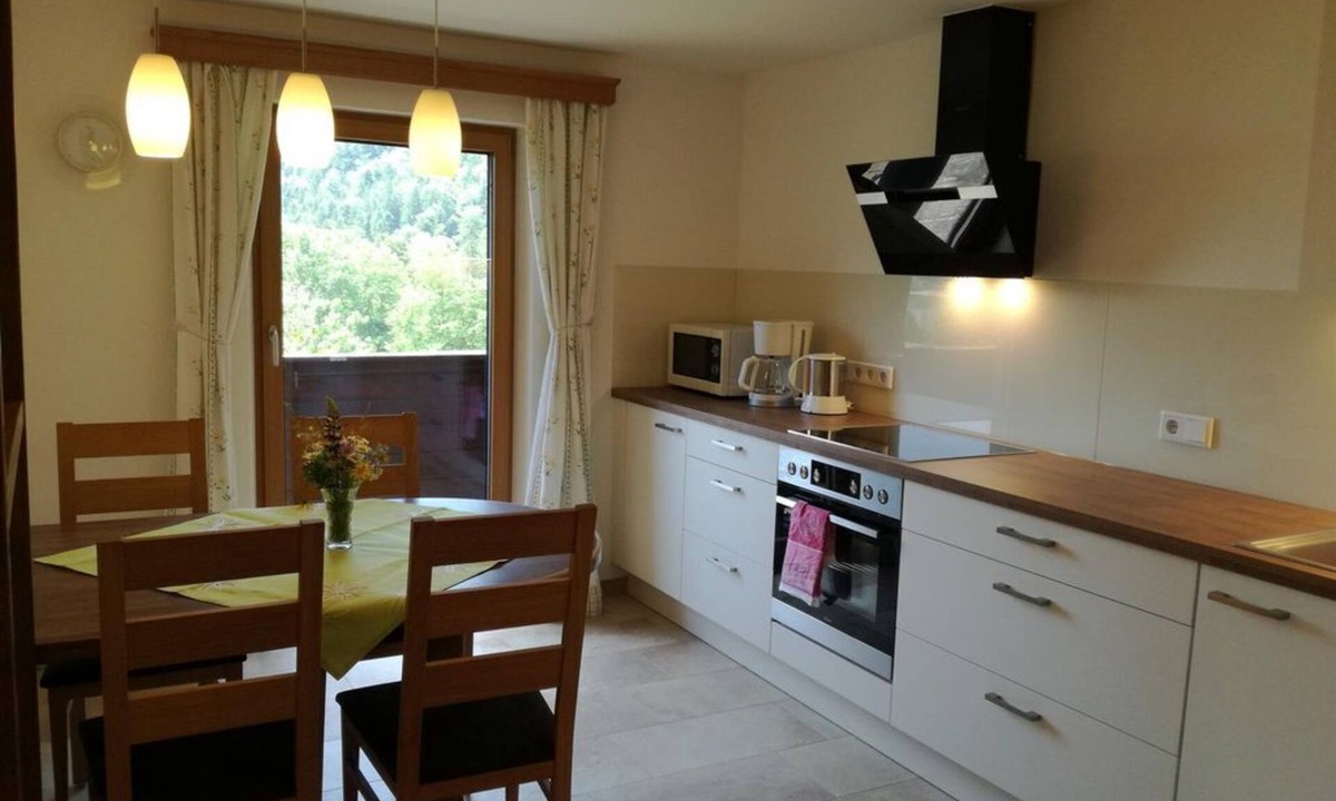 Faistenau House | Comfort room with shower and toilet - organic farm Seemanngut