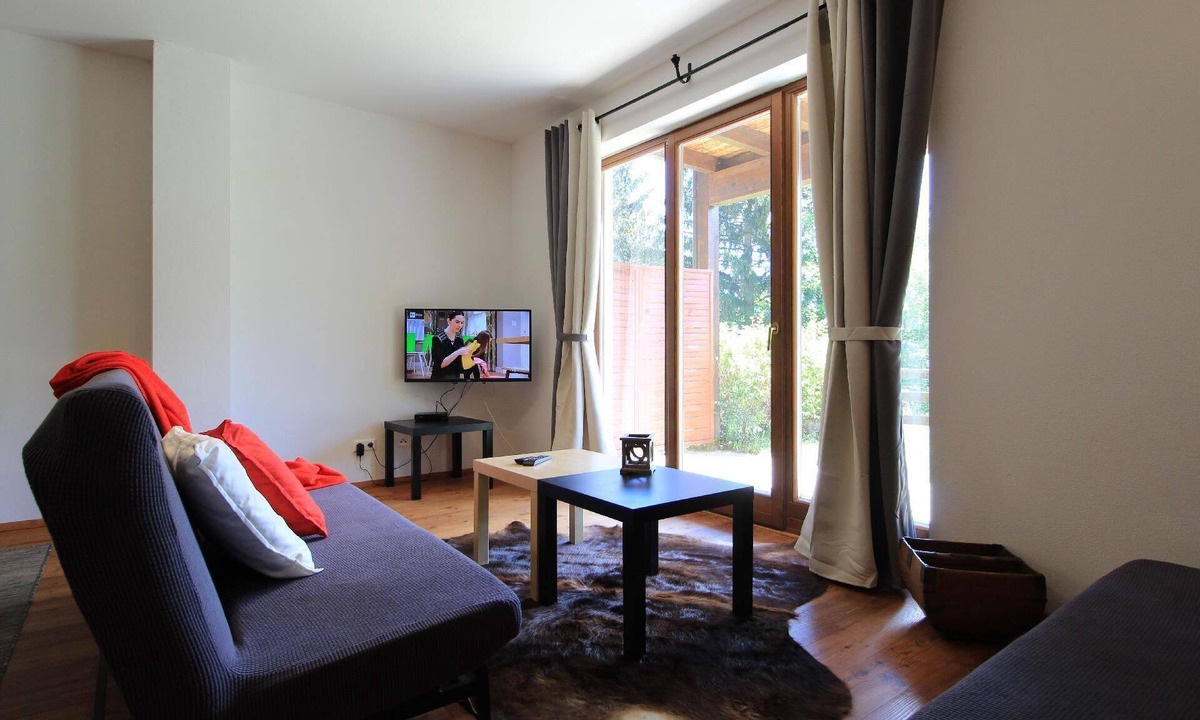 Untertschern Apartment | Comfortable flat in Bach with small garden