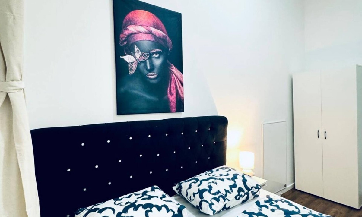 Liesing Apartment | Cozy Stay for 2, Conveniently Near Atzgersdorf