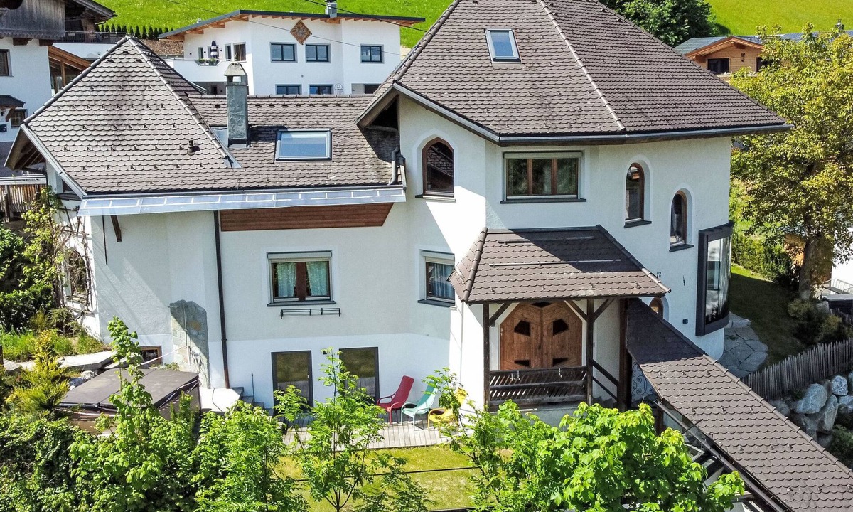 Emberg House | Data.Castle - Ski in Ski out by Interhome