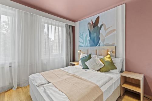 Hernals Hotel | Dependance Rooms I 6 Mins to U6 Alser Straße I Self Check In