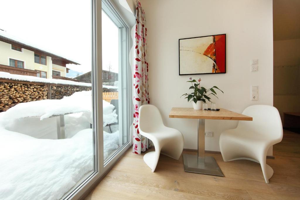 Maishofen House | Die Dorfvilla - Includes Tauern Spa Kaprun Wellness Access 13 km away