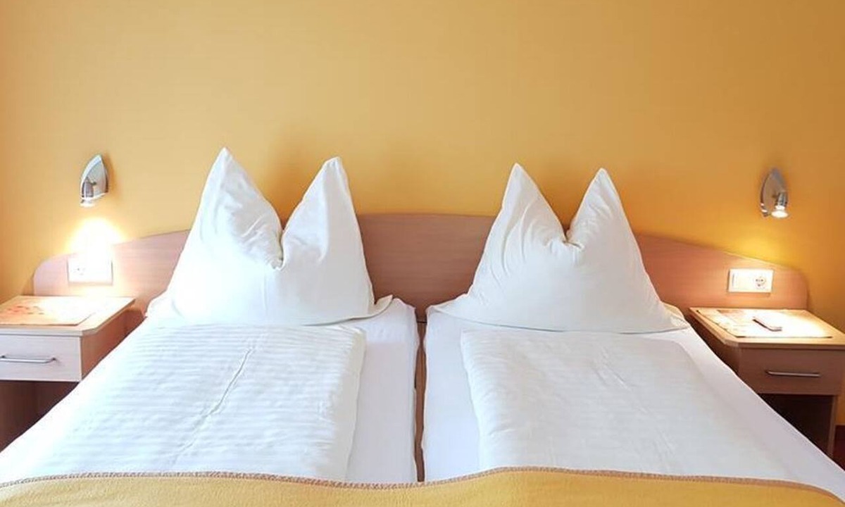 Sankt Kathrein am Hauenstein House | Double Room with Balcony - Half Board - Inn - Roseggerhof Guesthouse