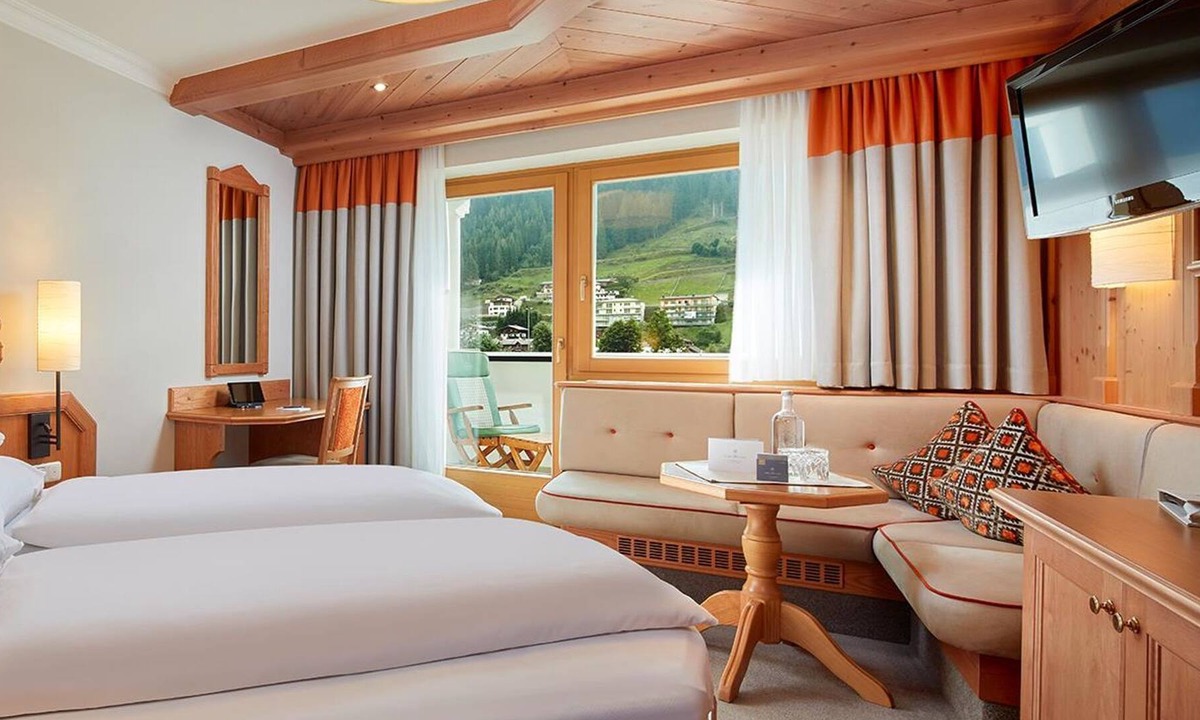 Grossarl House | Double room "Alpenrose" | from 5 nights - The Edelweiss - Salzburg Mountain Resort