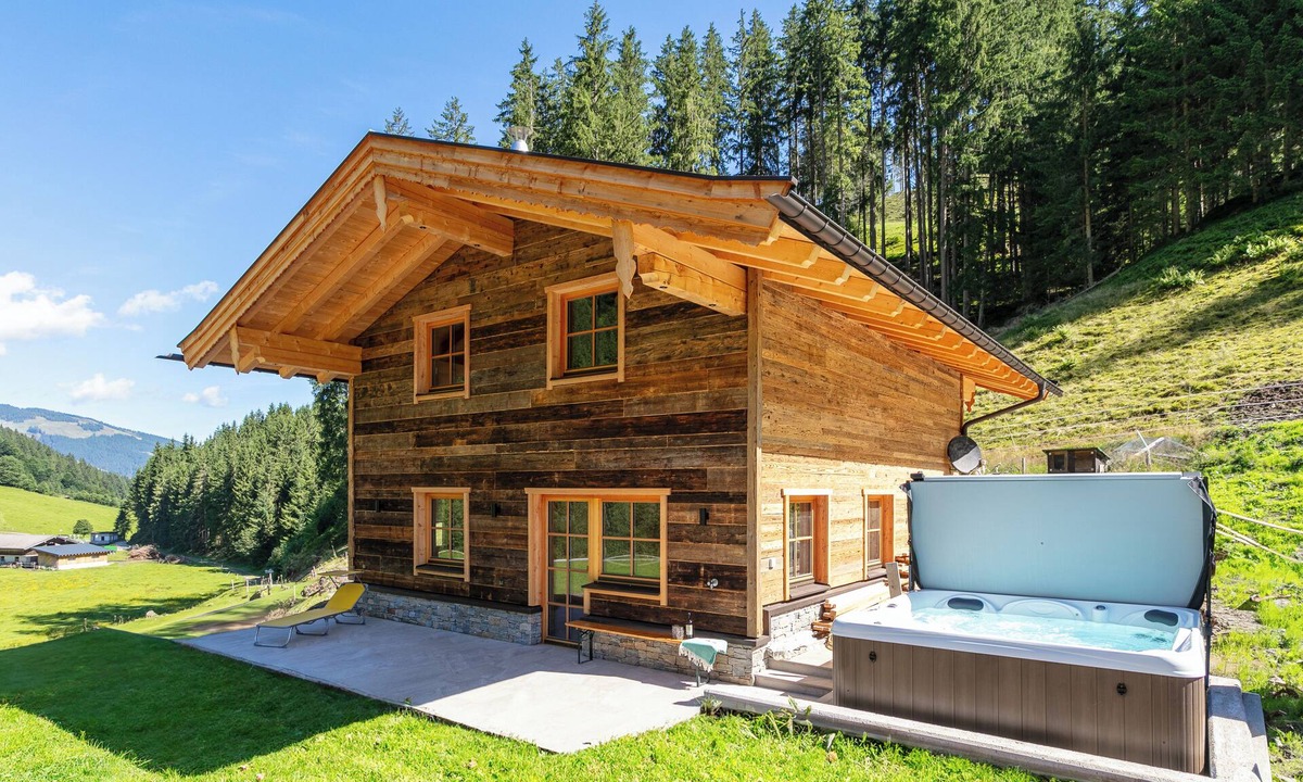 Hopfgarten im Brixental Ski Chalet | Dreamlike chalet in a secluded location in Tirol