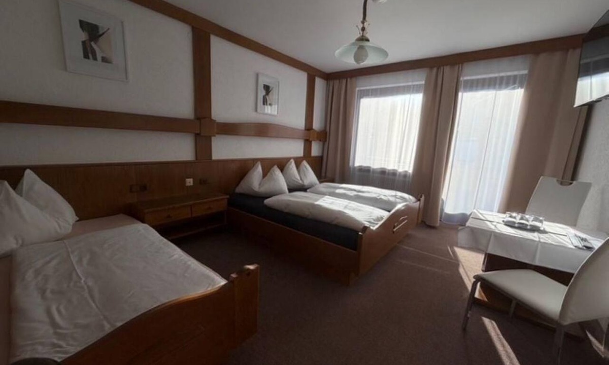 Untertschern House | Dreibettzimmer - Frühstückspension Appartements Wasserer