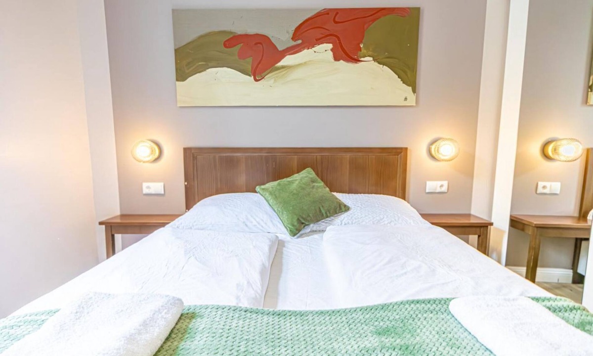 Mariahilf Apartment | Ensuite Room | Heart of Mariahilferstraße