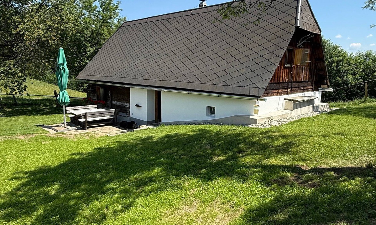 Sankt Marein bei Knittelfeld House | Eselhuam – Charming Alpine Cabin Retreat on Fressenberg