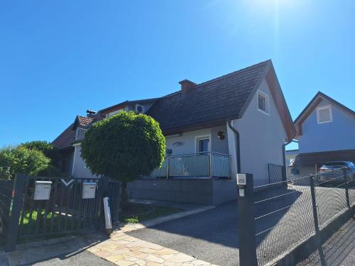 Bad Gams House | Ferienhaus am Wildbachberg - Platz für die ganze Familie
