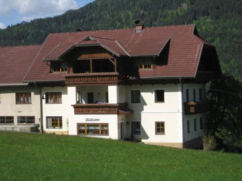 Weissbriach Apartment | Ferienhaus Enzi