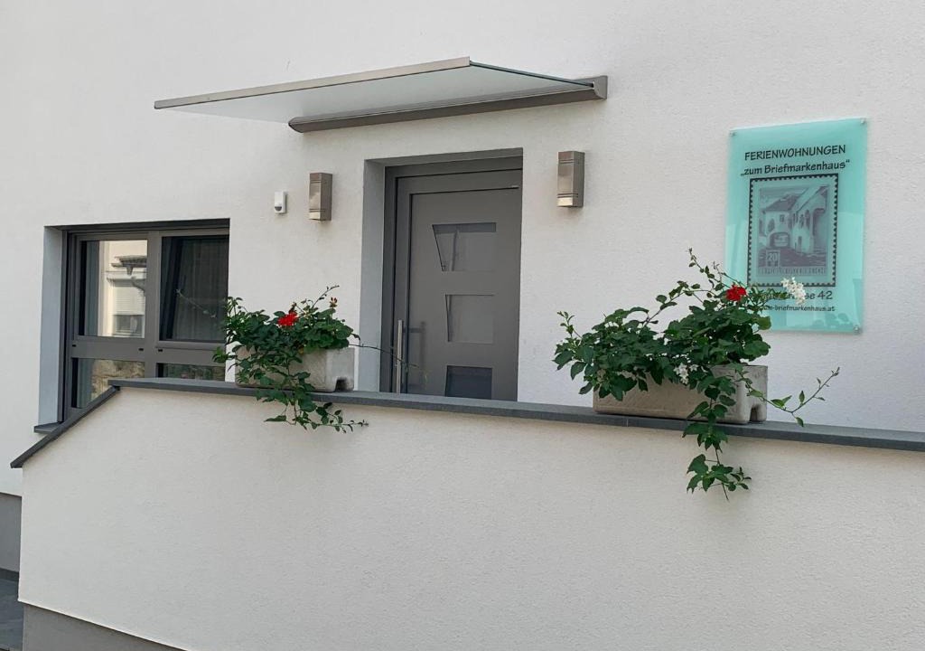 Morbisch am See Apartment | Ferienwohnungen zum Briefmarkenhaus