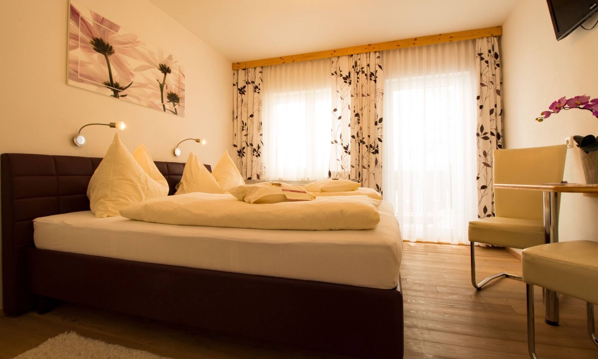Russbach am Pass Gschuett Hotel | Gasthof Waldwirt