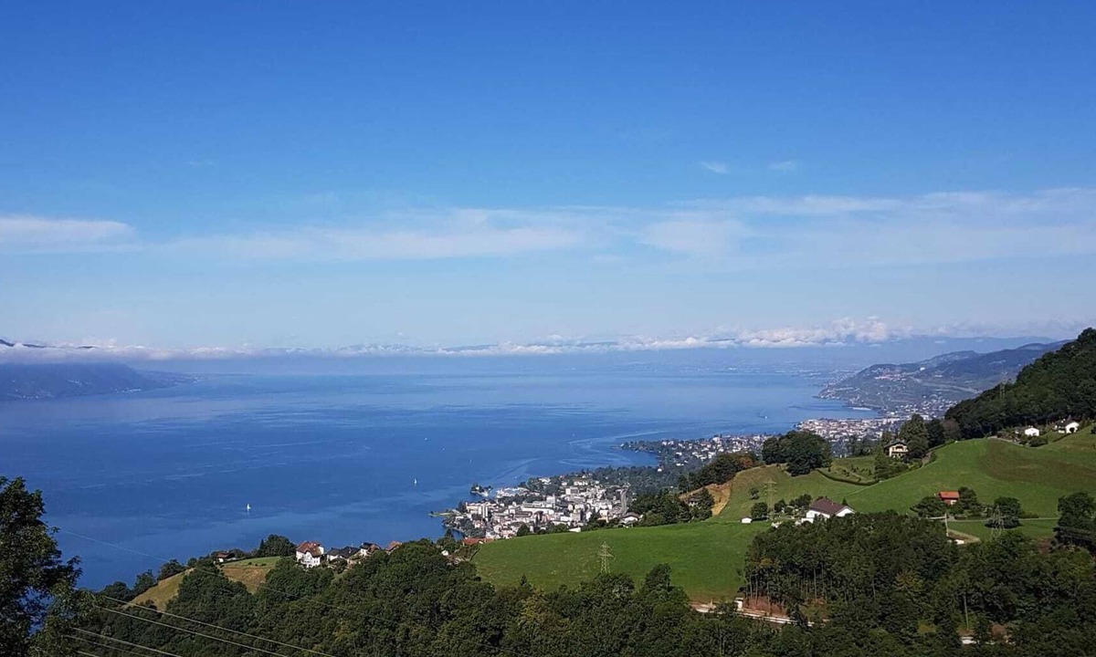 Montreux Apartment | Gemütliche Ferienwohnung mit Fantastischer Fernsicht Über dem Genfersee