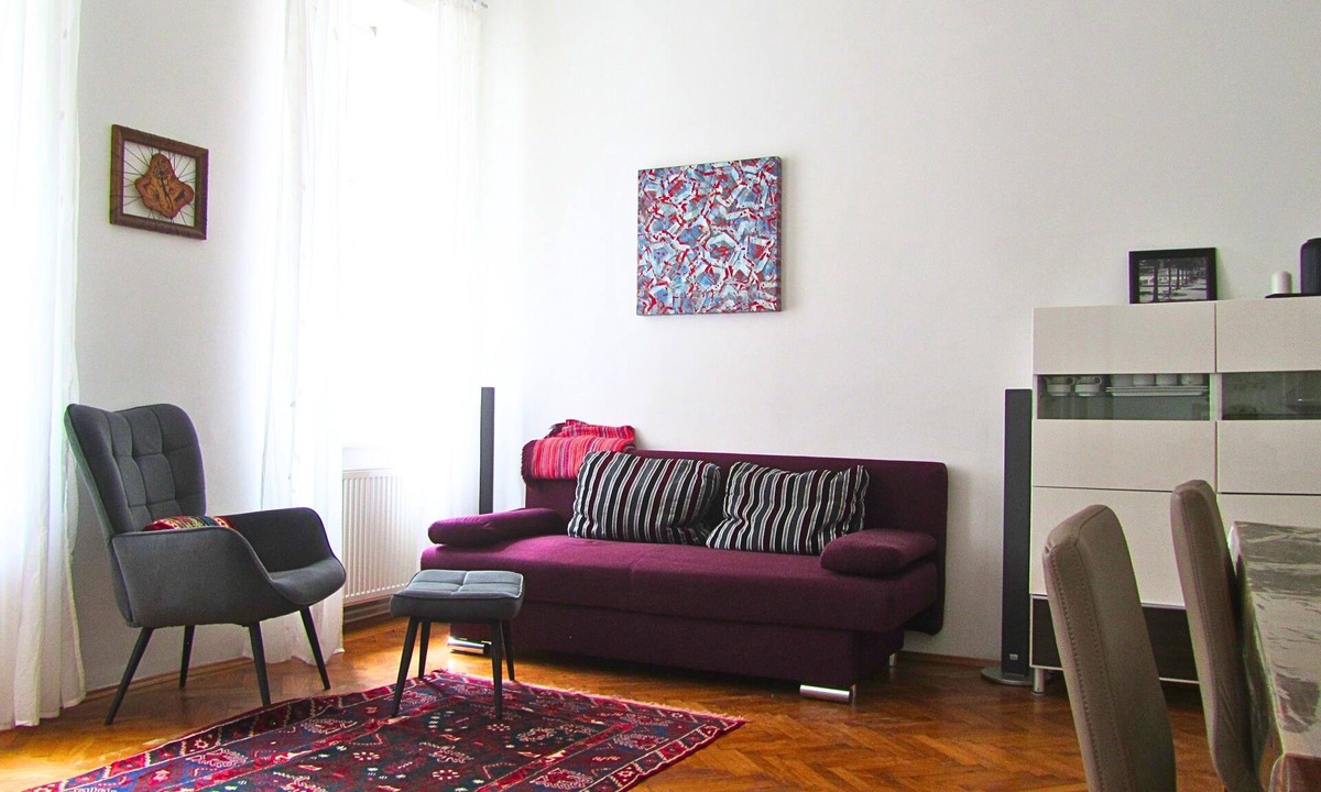 Mariahilf Condo | Gemütliche und großzügige Altbauwohnung in zentraler Lage