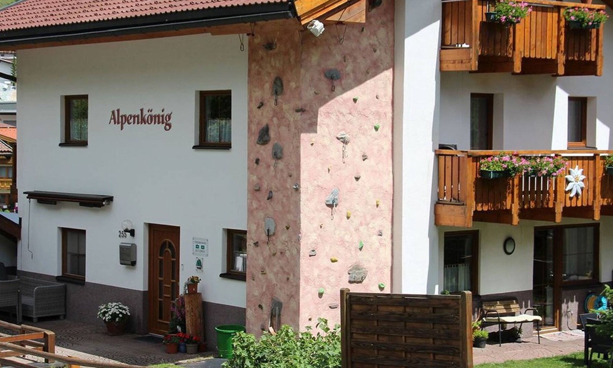 Nauders House | Gruppenhaus Alpenkönig Nauders Tirol