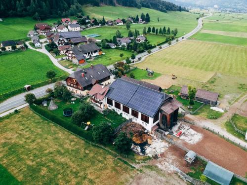 Mauterndorf House | Gut Neusess
