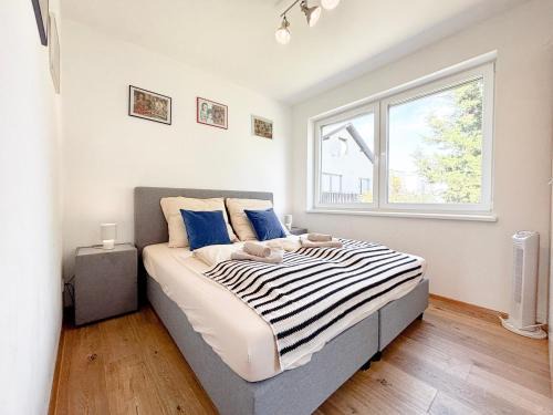 Favoriten House | Hideout Villas, 3 Bedrooms, free parking, garden area, terrace