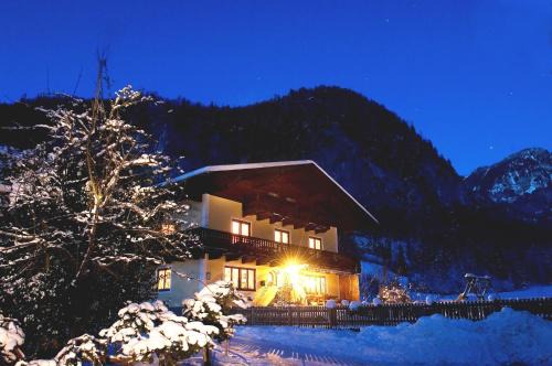 Kuchl Bed & Breakfast | Hinterkellaubauer